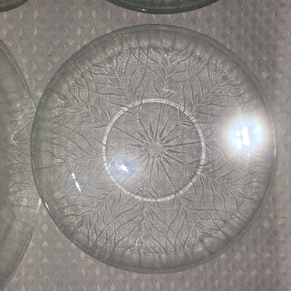 Set of 4 Depression Clear Pressed Glass Saucer Plate Leaves/ Branches Pattern - Picture 2 of 5